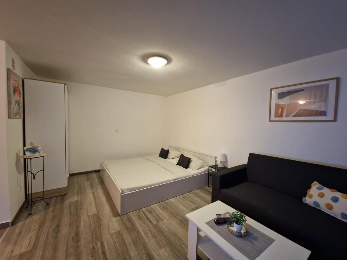 Apartments Luigi Umag Exterior photo